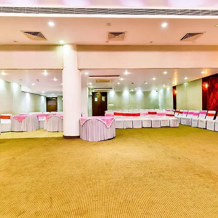 Fabhotel Radiant Star Lalkothi-3